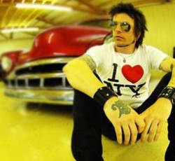 Ο μπασίστας των Skid Row ηχογραφεί με τους Stone Sour 