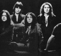 Νέο set με DVD και βιβλίο για τους Rainbow 