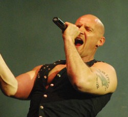 Σχεδόν έτοιμος ο solo δίσκος του τραγουδιστή των Primal Fear 