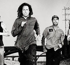 Στο στούντιο οι Rage Against The Machine; 
