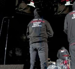 Οι Red Hot Chili Peppers στηρίζουν την καμπάνια υπέρ του αδικοχαμένου Trayvon Martin 