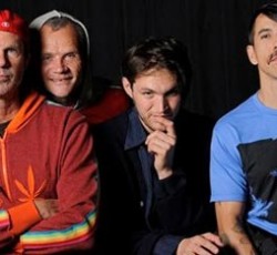 Live EP των Red Hot Chili Peppers; «Give it away» for free 