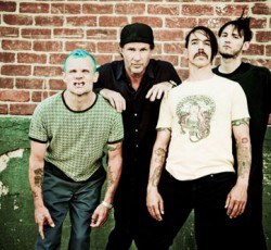 Περίπου 30 τραγούδια έχουν έτοιμα οι Red Hot Chili Peppers 
