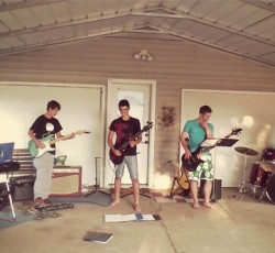 Οι Αθηναίοι Remade προσφέρουν δωρεάν ένα κομμάτι από τη δεύτερή τους δουλειά