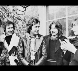 Δύο σπάνιες κυκλοφορίες από τους θρυλικούς prog rockers Renaissance 