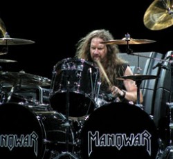 Νέο συγκρότημα με μέλη των Manowar και των Megadeth 