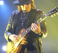 Και πάλι σε κλινική αποτοξίνωσης ο Richie Sambora 