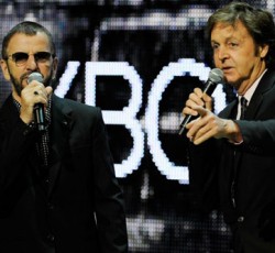 Paul McCartney και Ringo Starr επανενώνουν τους Beatles (;) 