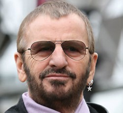 Ποιός είναι ο πλουσιότερος drummer στον κόσμο; 