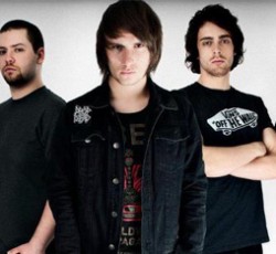 Ακούστε τον γιο του Bruce Dickinson να διασκευάζει Metallica 