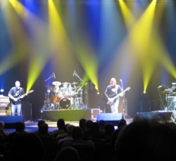 Τα video της ημέρας (Riverside, Buckcherry, Editors, KEN Mode, Once Them Edens) 