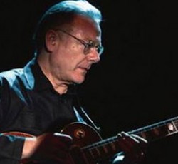 Ξανά ενεργό το project μεταξύ Robert Fripp και Adam Jones 