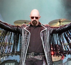 Ο Halford εξηγεί γιατί κατοχύρωσε νομικά τον χαρακτηρισμό «Metal God» 