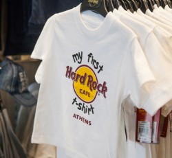 Το Rock Shop άνοιξε τις πύλες του στο κοινό 