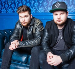 Κατευθείαν στην κορυφή των βρετανικών charts το ντεμπούτο των Royal Blood 