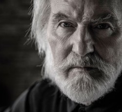 Κατηγορούμενος για παιδοφιλία διάσημος folk τραγουδιστής 