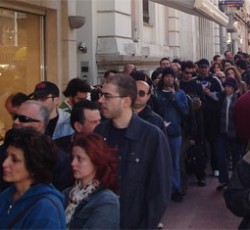 Κοσμοσυρροή για τα εισιτήρια των Rolling Stones 