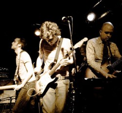 Ακούστε medley με 30 ακυκλοφόρητα κομμάτια των The Samuel Jackson Five 