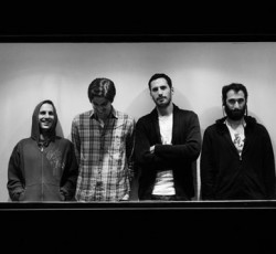 Δείγματα από την πρώτη δισκογραφική δουλειά των Satelights 