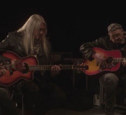 Video clip για την ακουστική εκτέλεση του "Frozen Rainbow" των Saxon 