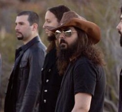 Οι Scars On Broadway επιστρέφουν με καινούριο τραγούδι 