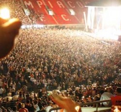 12.000 εισιτήρια έχουν φύγει για τη συναυλία των Scorpions / Whitesnake στο Στ. Καραϊσκάκη 