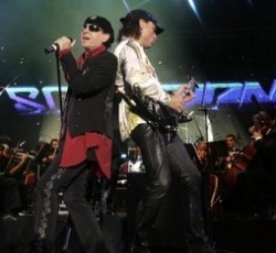 Ξανά στη σκηνή με τη συνοδεία ορχήστρας οι Scorpions 