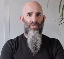 Ο Scott Ian θυμάται τις χειρότερες στιγμές στην ιστορία των Anthrax 