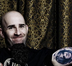Ο Scott Ian μπαίνει στο studio για τον tribute δίσκο του Ronnie James Dio 