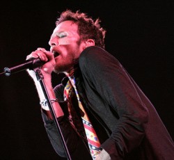 H rock κοινότητα λέει «αντίο» στον Scott Weiland