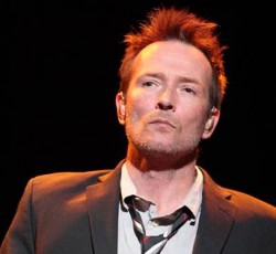 O Scott Weiland απαντά ...με αγωγή στην αγωγή των Stone Temple Pilots 