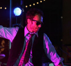 Playback στις συναυλίες του Scott Weiland; 