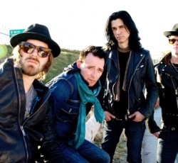 Nεκρός ο κιθαρίστας της μπάντας του Scott Weiland 