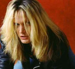 Στις 19/11 θα κυκλοφορήσει το solo album του Sebastian Bach 