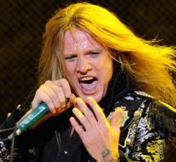 Sebastian Bach: «Η κατανάλωση αλκοόλ ήταν σαν την Monopoly» 