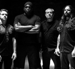 Οι Sepultura παίζουν ζωντανά δύο καινούρια τραγούδια στη βραζιλιάνικη τηλεόραση 