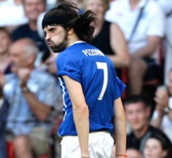 Δείτε την γκολάρα του Serge Pizzorno των Kasabian 