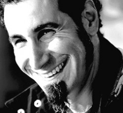 Ο Serj Tankian μιλάει για το ενδεχόμενο δημιουργίας νέου δίσκου με τους System Of A Down