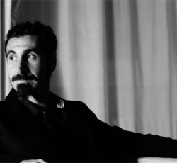 Δύο νέοι δίσκοι από τον Serj Tankian μέσα στο καλοκαίρι 