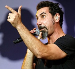 Ο Serj Tankian συνεργάζεται με τον παραγωγό Benny Benassi σε dance κομμάτι (audio)