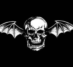 Οι Limp Bizkit δίνουν ζωή στη μασκότ των Avenged Sevenfold 