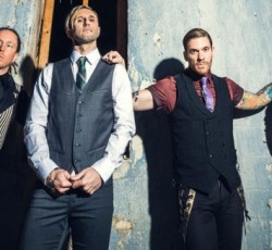 Στο studio ετοιμάζοντας τον διάδοχο του "Amaryllis" βρίσκονται οι Shinedown