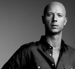 Οι τελευταίες λεπτομέρειες για τις εμφανίσεις του Sivert Hoyem στη χώρα μας 