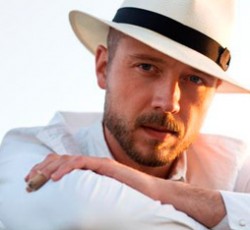 Ο Sivert Hoyem απαντάει στις ερωτήσεις σας / Κερδίστε προσκλήσεις για την εμφάνιση του στην Αθήνα! 