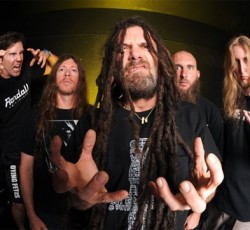 Ακούστε τα τραγούδια "Prophecy" και "Zombie Blood Curse" από τον επερχόμενο δίσκο των Six Feet Under 