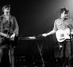 Οι Six Organs Of Admittance επιχειρούν τον πρώτο τους ...ηλεκτρισμένο δίσκο 