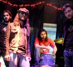 Το opening act της συναυλίας των ZZ Top στην Αθήνα 