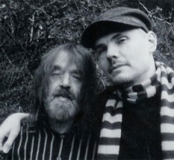 Ακυκλοφόρητο κομμάτι από τους Billy Corgan και Sky Saxon 