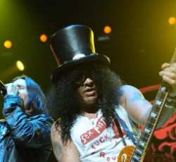 To πρώτο δείγμα από το επερχόμενο album του Slash 