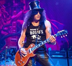 Slash: «Το "Sweet Child O' Mine" είναι μια «gay» σύνθεση» 